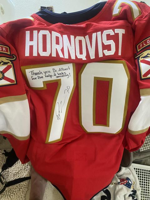 Signed jersey from Patric Hornqvist